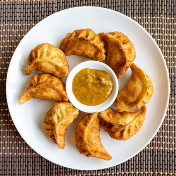 Classic Paneer Momos (Pan-Fried)