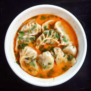 Classic Veg Momo (Steamed)